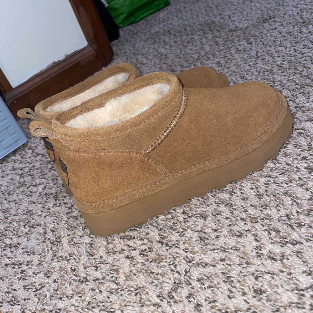 Bearpaw platform booties